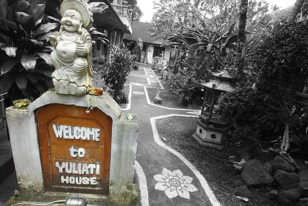 ยูเลียติ เฮาส์ Hotel อูบุด ภายนอก รูปภาพ